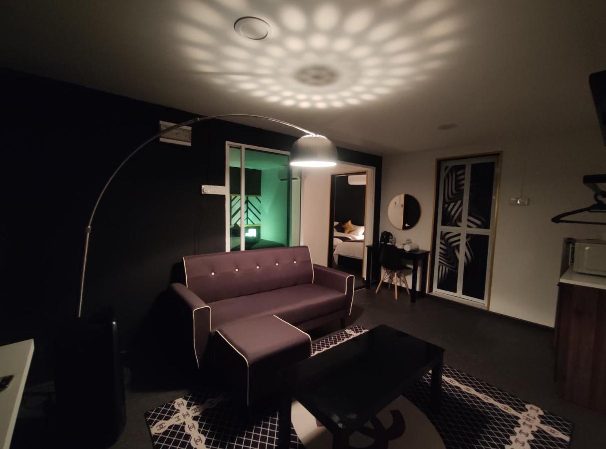 The Sky Inn Куантан Екстериор снимка