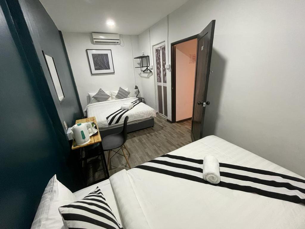 The Sky Inn Куантан Екстериор снимка