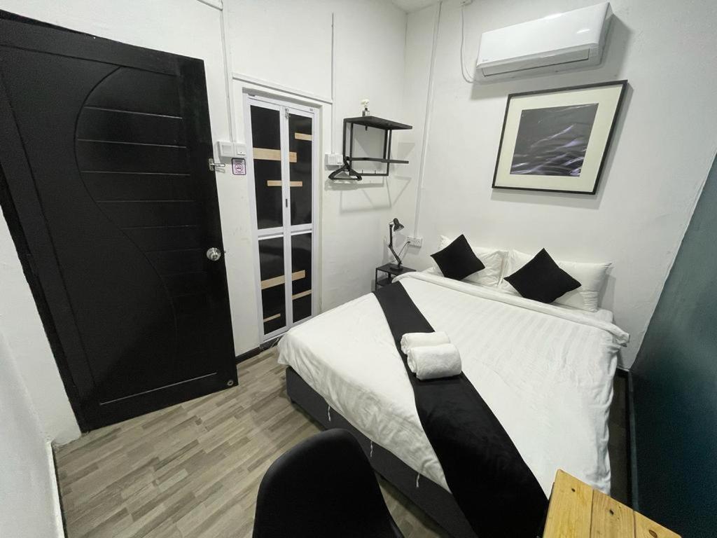 The Sky Inn Куантан Екстериор снимка