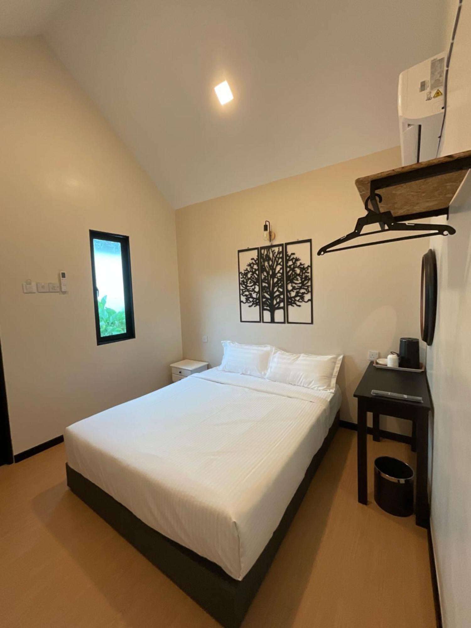 The Sky Inn Куантан Екстериор снимка
