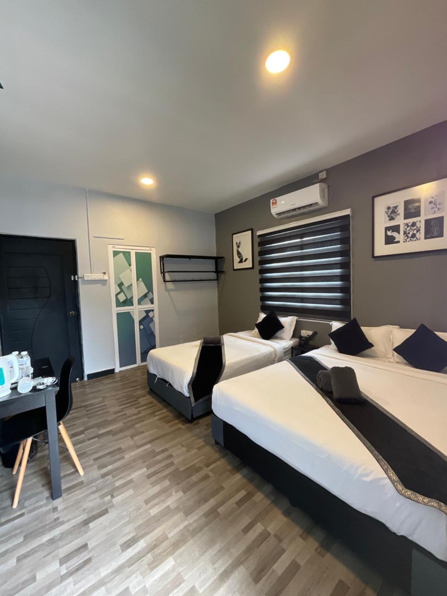The Sky Inn Куантан Екстериор снимка