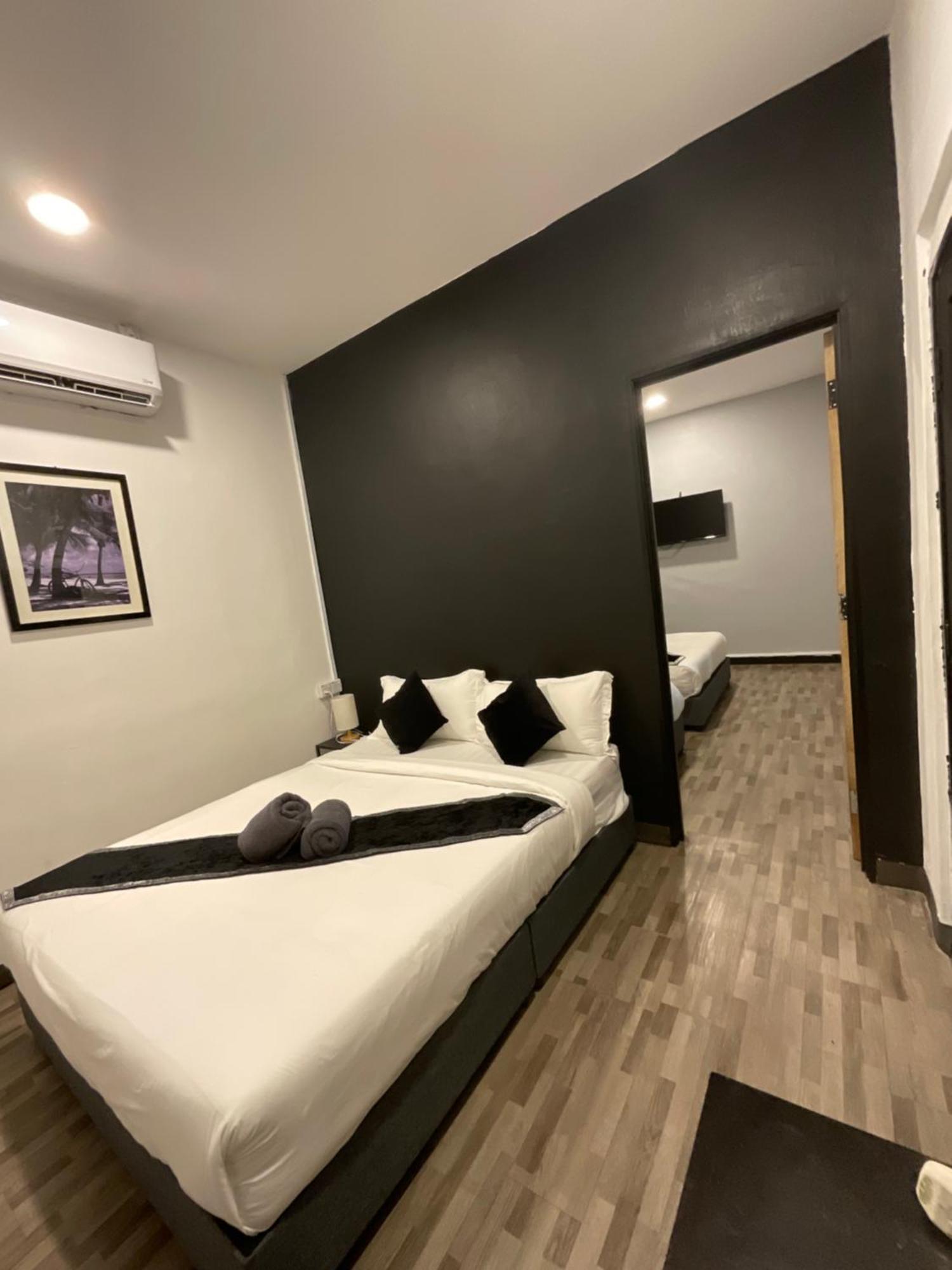 The Sky Inn Куантан Екстериор снимка