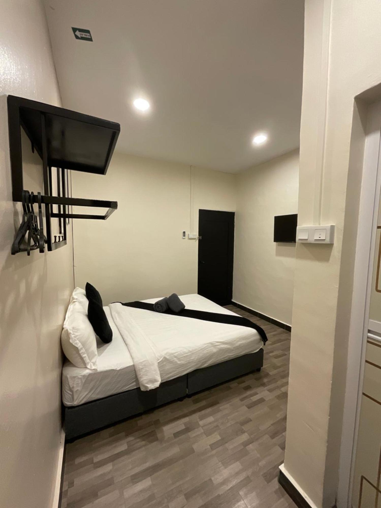 The Sky Inn Куантан Екстериор снимка